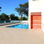 Spend Your By The Pool-beahost 比比翁