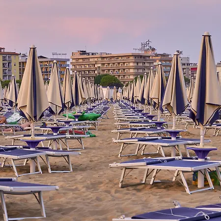 Spend Your By The Pool-beahost Apartmán Bibione